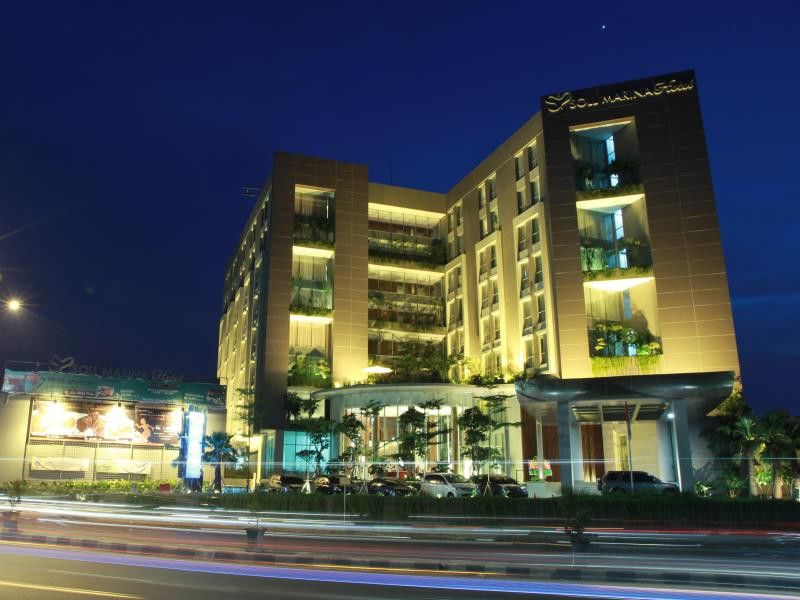 Soll Marina Hotel Serpong Exterior foto